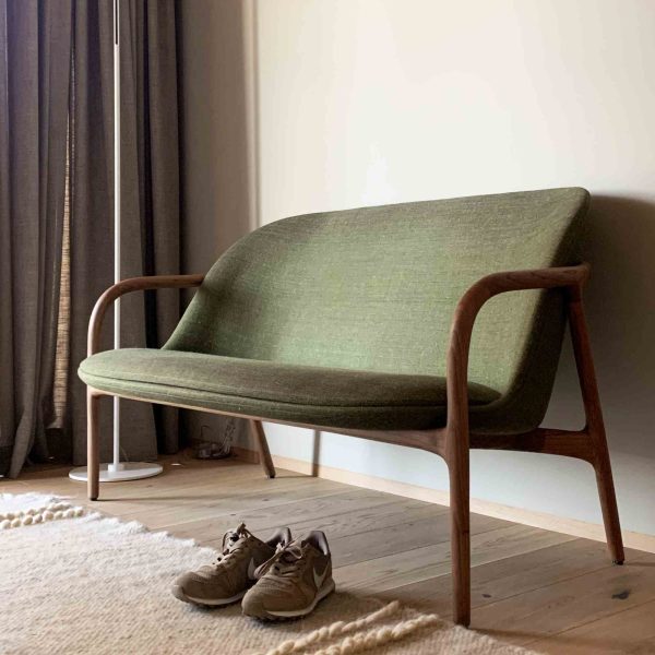 artisan_nevasofa_walnut_124