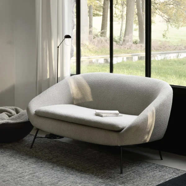 20165_Barrow_sofa_21718_Black_dots_rug_21073_Throw_oat_29730_Chopped_bowl_XL_HQ