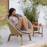 cane_line_peacock_lounge_chair_lifestyle_119