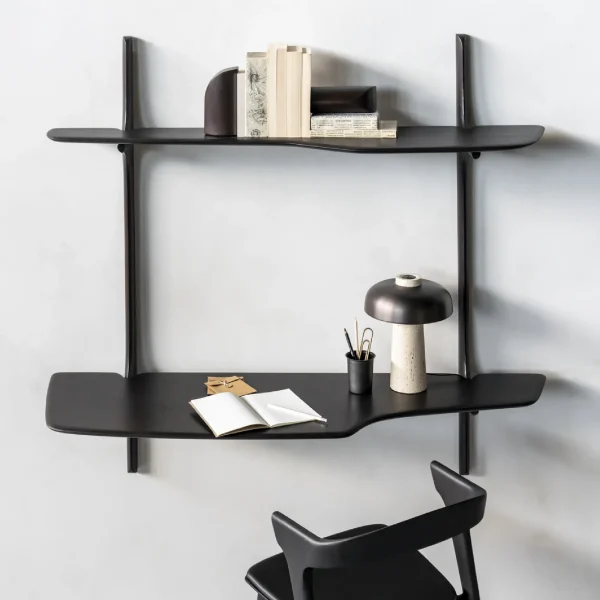 35062_PI wall-mounted desk - varnished mahogany - dark brown_51492_Bok_dining_chair_oak_black_29780_PI_book ends_2_WEB