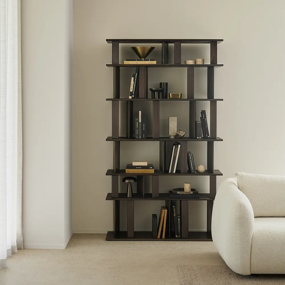 35176_Block_rack_Espresso_Matte_21403_Contour_sofa_3seater_Chalk_HQ