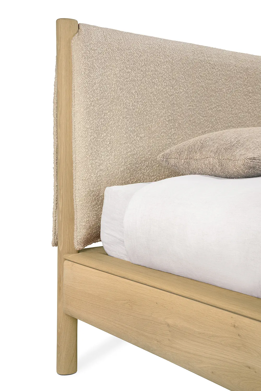 52071_52072_PI_bed_oak_Cloud_fabric_180x200_without_slats_removable_cover_det01_cut_HQ