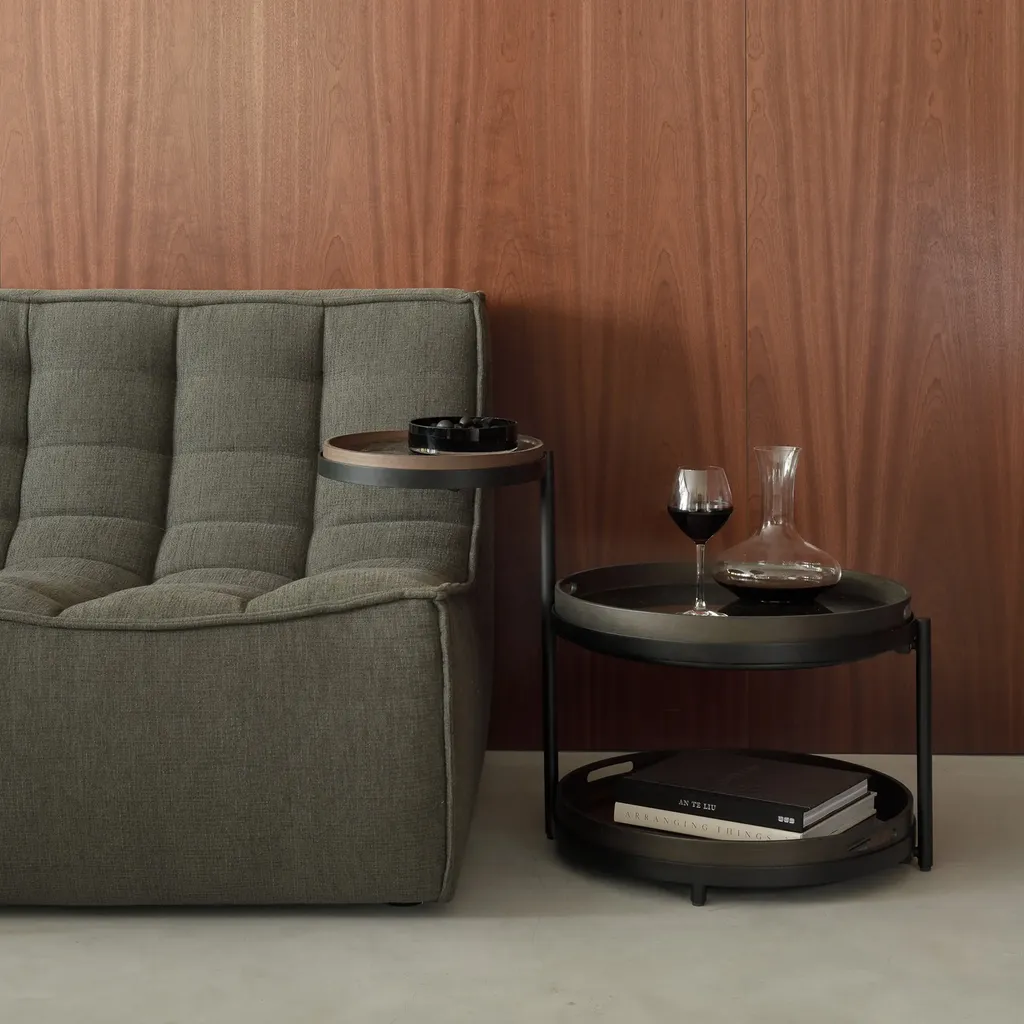 Swivel tray coffee table