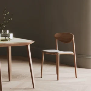 Naru light chair