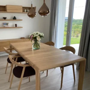 Invito table