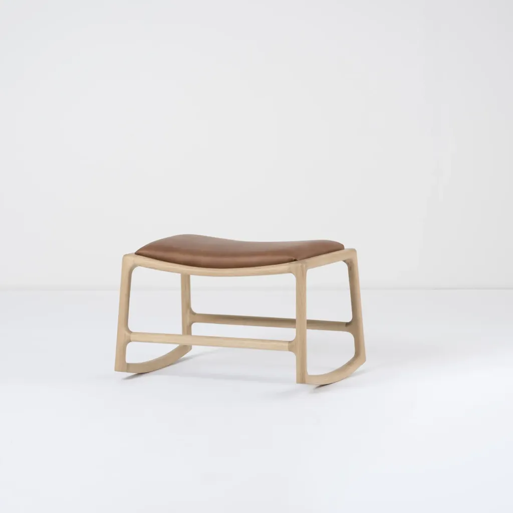 st-dedo-footstool-oak-white-1015-dakar-leather-whisky-2732-3-gazzda